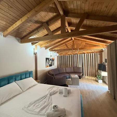 Almar * Sarandë